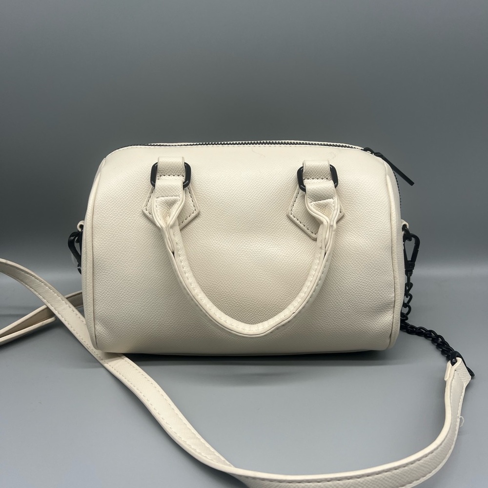 Betsey Johnson XOJEAN crossbody purse - Picture 4 of 11